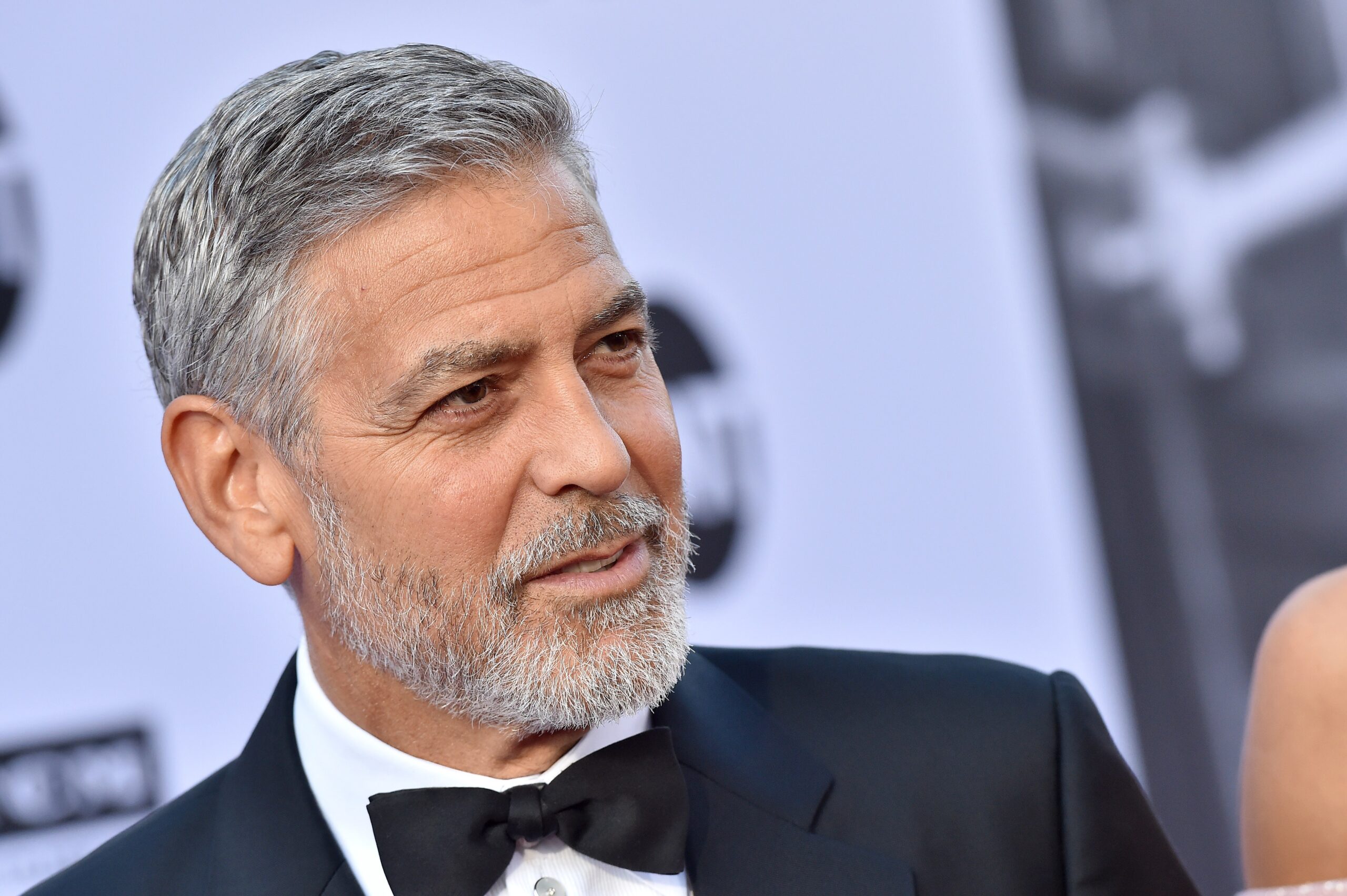 Уряд Угорщини накинувся на актора Джорджа Клуні