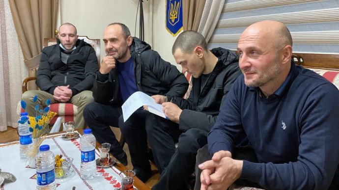 Україна звільнила з Лівії чотирьох українських моряків