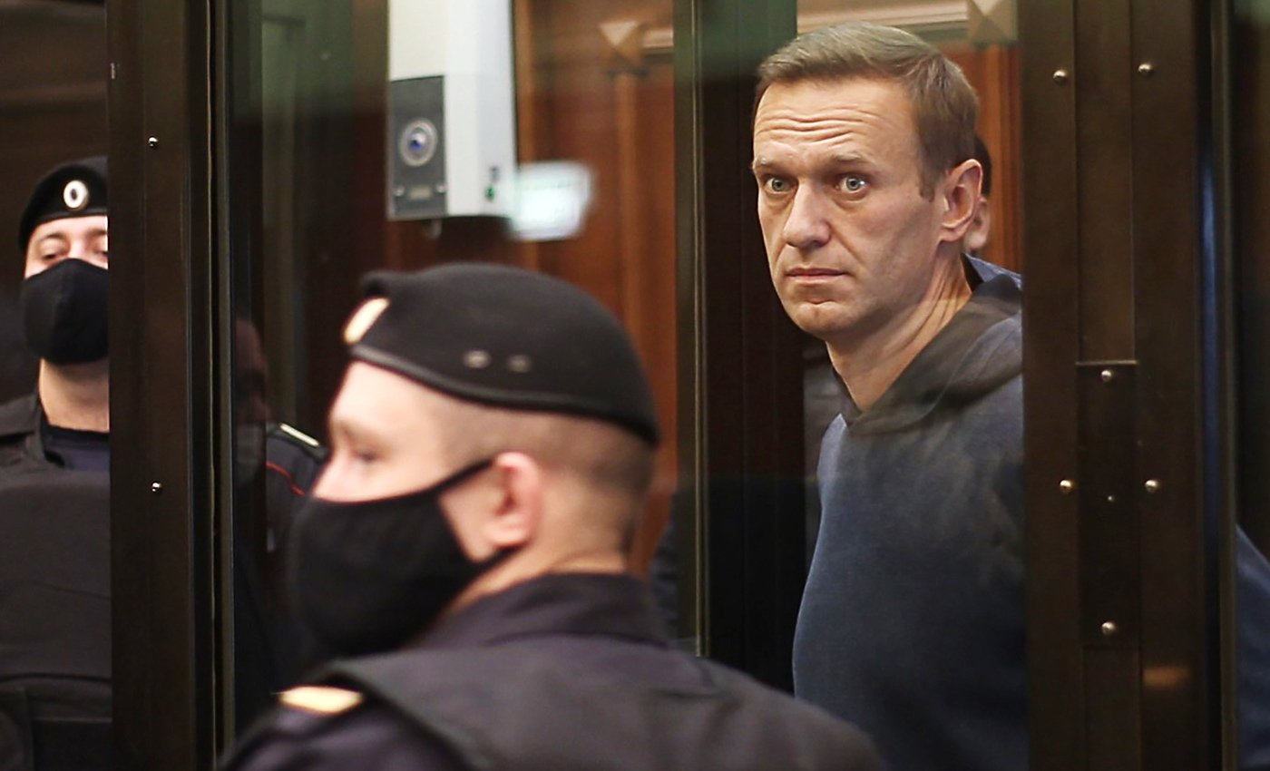 У дворах із ліхтариками: соратник Навального анонсував нову акцію